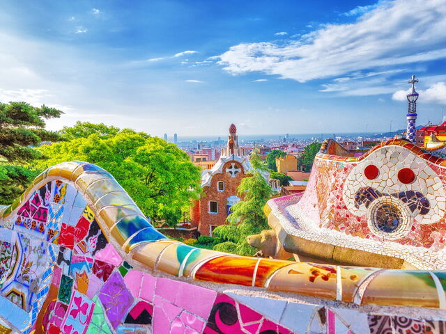 Que faire pour le 1er Mai : une visite au parc Güell italien