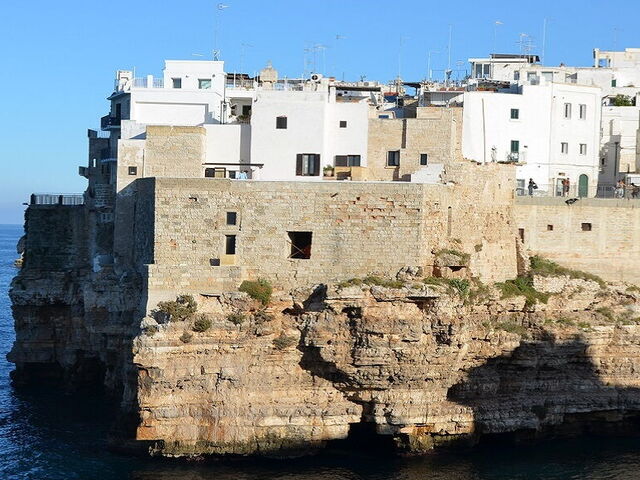 Un voyage dans le bleu à Polignano a Mare