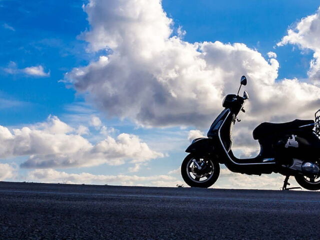 Vespa Piaggio: un aperçu de l’histoire du Mythique Scooter Italien