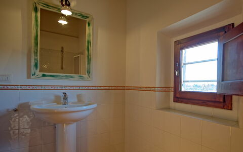 Logement Pozzo Dei Desideri 2: Salle de bain