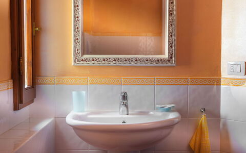 Logement Pozzo Dei Desideri 2: Salle de bain