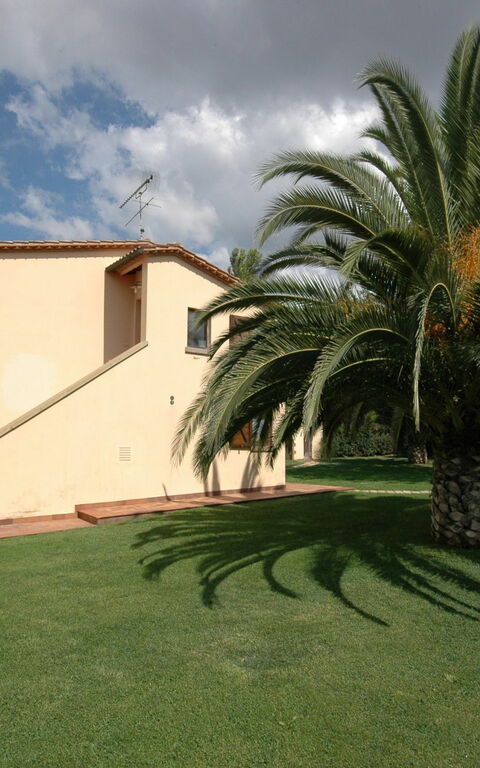 Poderino: Extérieur, Extérieurs, Jardin