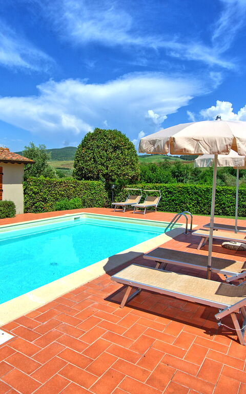 Cuccardino: bassin, Extérieur