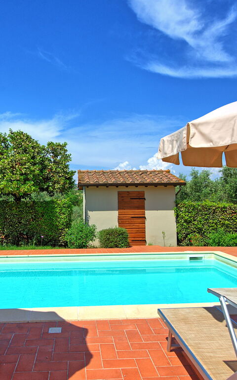 Cuccardino: bassin, Extérieur