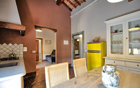 Logement Montegufoni 19b: Cuisine, Salle à manger, Salon