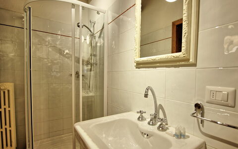 Logement Montegufoni 19b: Salle de bain