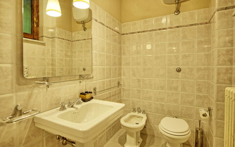 Logement Villa Acciaioli: Salle de bain