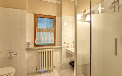 Logement Villa Acciaioli: Salle de bain