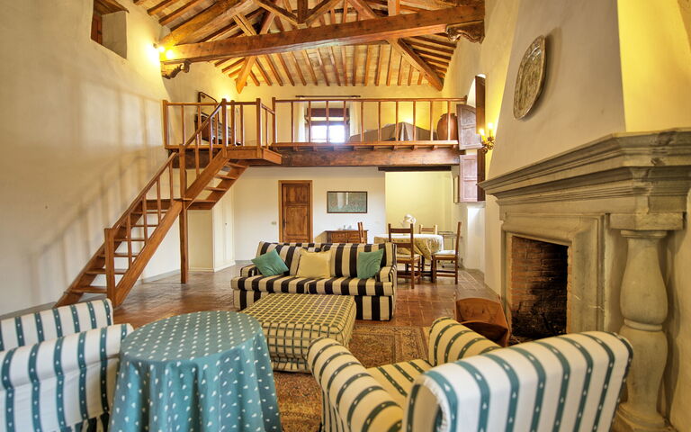 Logement Teatro: Salle à manger, Salon