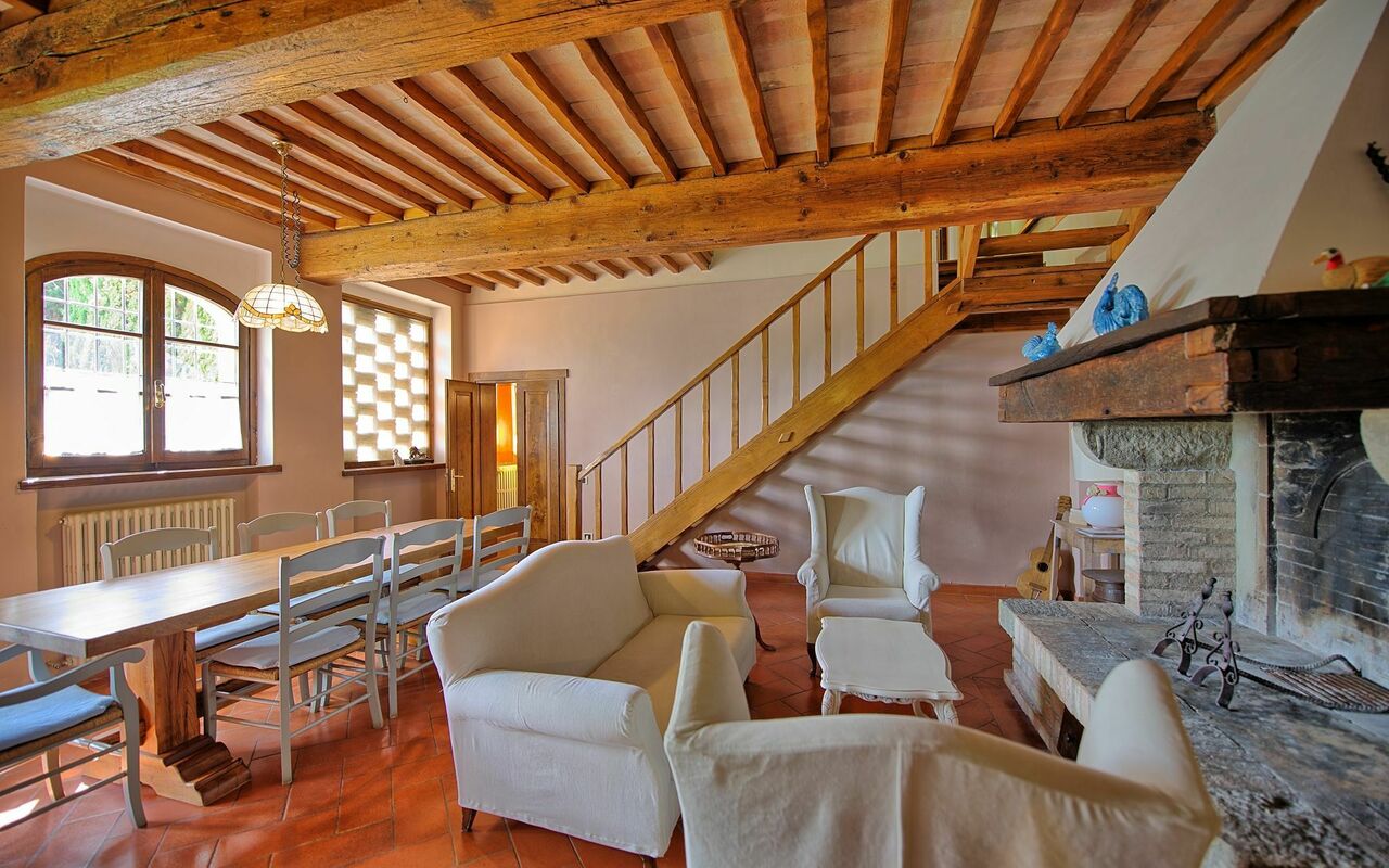 Logement Villa Acciaioli: Salle à manger, Salon