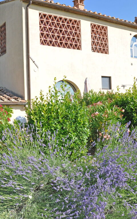 I Glicini: Extérieur, Extérieurs