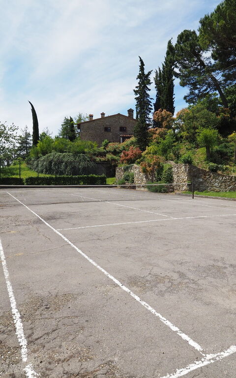 Cornocchio: Activités, Extérieur