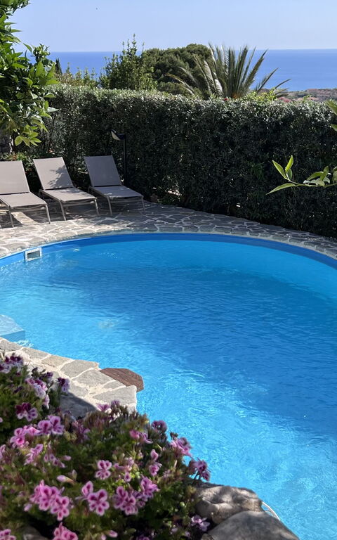 Castellammare: bassin, Extérieurs