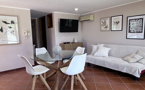 Logement Castellammare 2: Cuisine, Salon