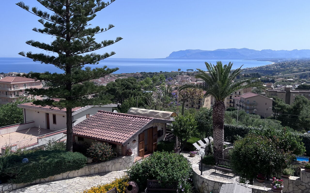 Castellammare: Extérieurs, Vues