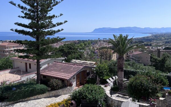 Castellammare: Extérieurs, Vues