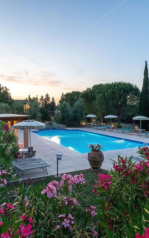 Montelopio: bassin, Extérieur, Extérieurs, Jardin