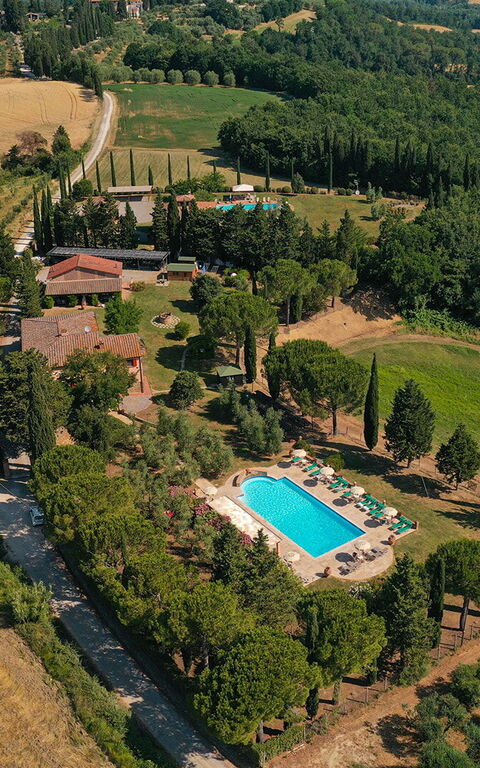 Montelopio: bassin, Vues