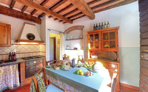 Logement Montelopio 2: Cuisine, Salle à manger, Salon