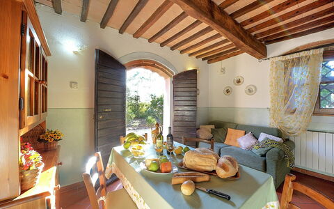 Logement Montelopio 2: Cuisine, Salle à manger, Salon