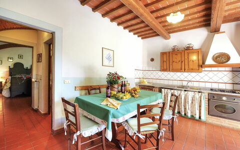 Logement Montelopio 3: Cuisine, Salle à manger, Salon