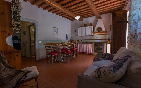 Logement Montelopio 3: Cuisine, Salle à manger, Salon