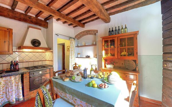 Logement Montelopio 2: Cuisine, Salle à manger, Salon