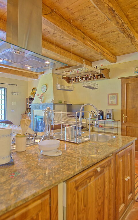 Villa Margherita: Cuisine, Salle à manger, Salon