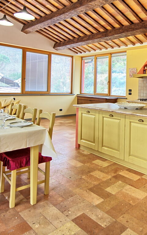 Villa Contessa: Cuisine, Salle à manger