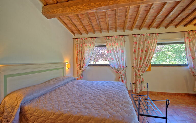 Logement San Donato 2: chambre à coucher