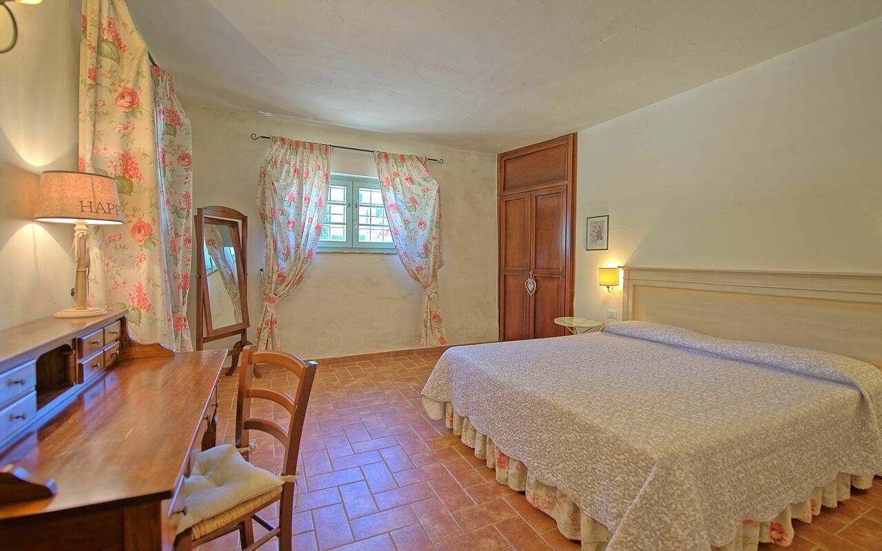 Logement San Donato 1: chambre à coucher