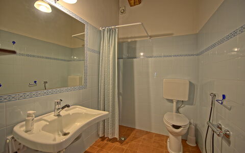 Logement San Donnino 5: Salle de bain