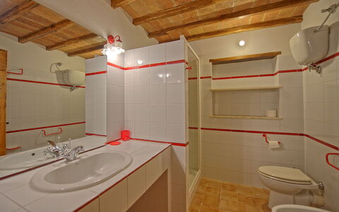 Logement San Donnino 5: Salle de bain