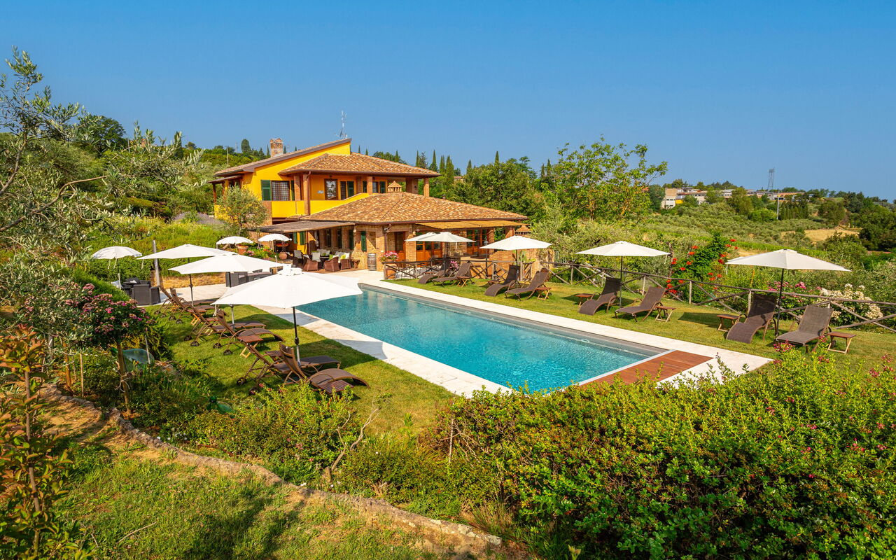 Villa Amadeo: bassin, Été, Extérieur, Extérieurs, Jardin, Vues
