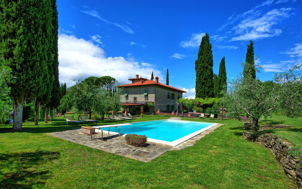 Villa Lo Scoiattolo: bassin, Extérieur, Jardin