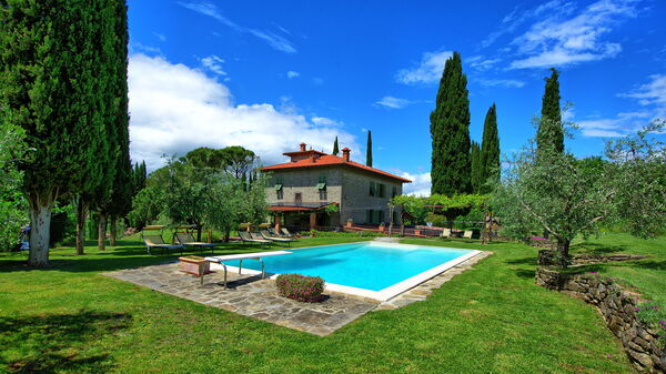 Villa Lo Scoiattolo: bassin, Extérieur, Jardin