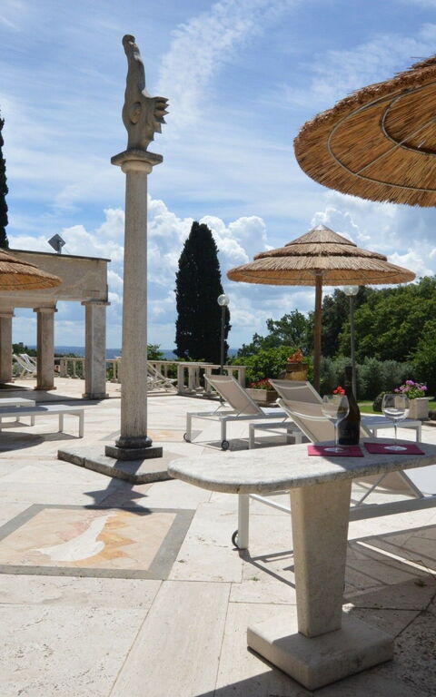 Le Querciolaie: Extérieur