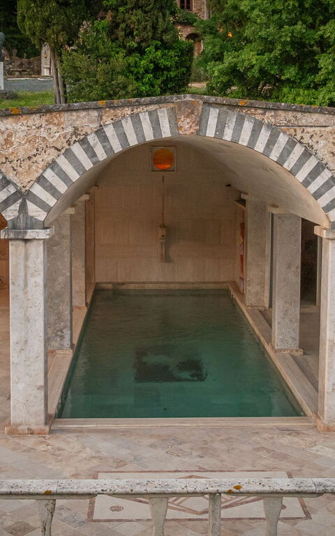 Le Querciolaie with Geothermal Pool: bassin, Extérieur, Extérieurs