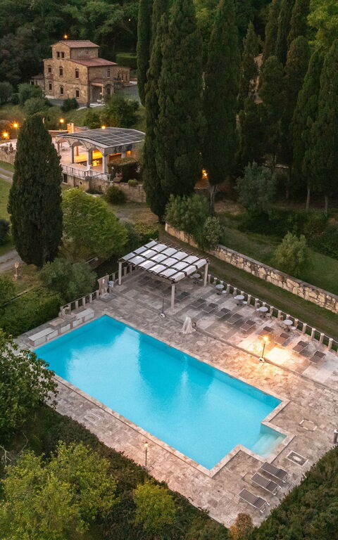 Le Querciolaie with Geothermal Pool: bassin, Jardin, Vues