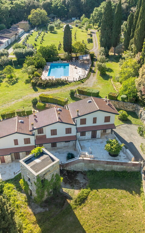 Le Querciolaie with Geothermal Pool: bassin, Jardin, Vues