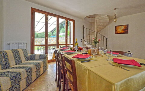 Logement Dependance 1: Cuisine, Salle à manger, Salon