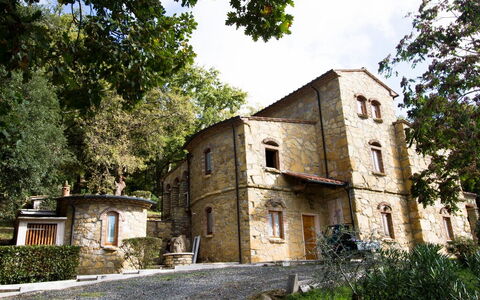 Logement Fontana 2: Extérieur, Extérieurs