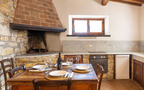 Logement Boscaiolo: Cuisine, Salle à manger