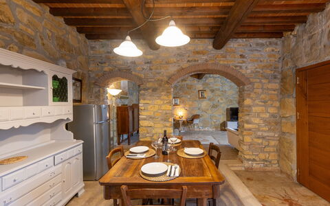 Logement Fontana 2: Cuisine, Salle à manger