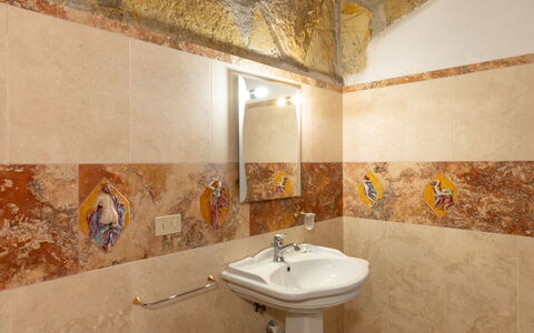 Logement Fontana 2: Détails de la chambre, Salle de bain