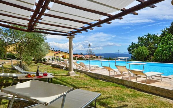 Le Querciolaie: bassin, Jardin