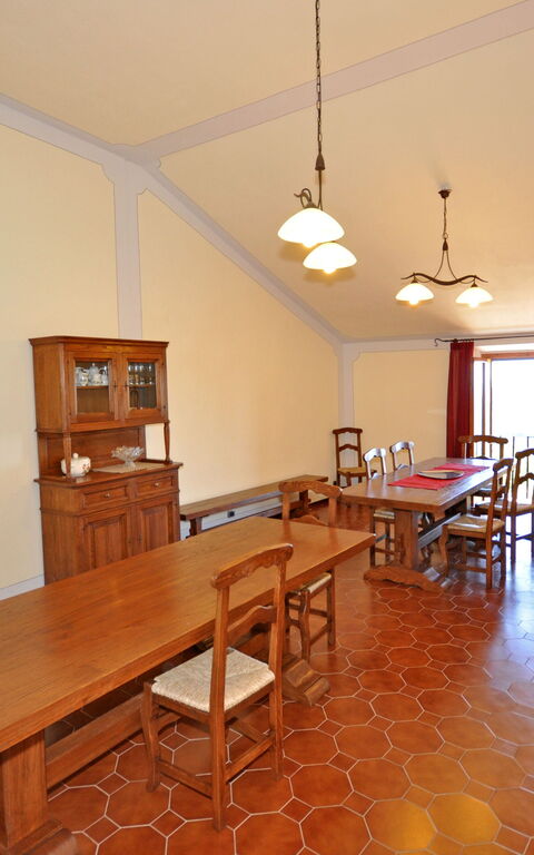 Dante: Salle à manger