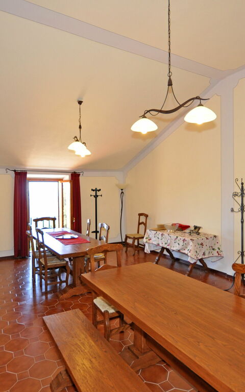 Dante: Salle à manger