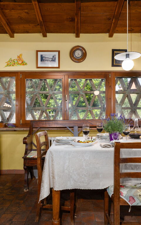 Casa Vania: Cuisine, Salle à manger