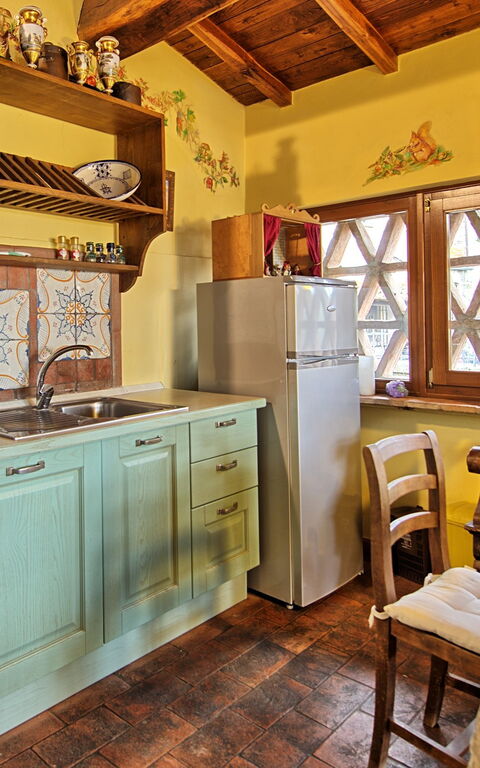 Casa Vania: Cuisine, Salle à manger